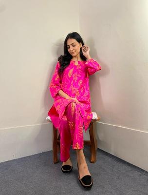 Women Stitched Linen Plain 2-Piece Suit – Pink