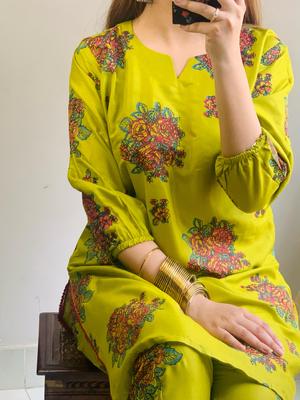 2 Pcs Women's Stitched Linen Printed Shirt And Trouser - Mustard color