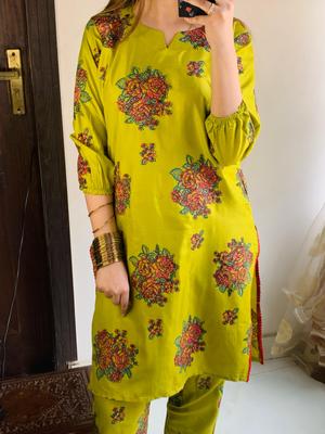 2 Pcs Women's Stitched Linen Printed Shirt And Trouser - Mustard color